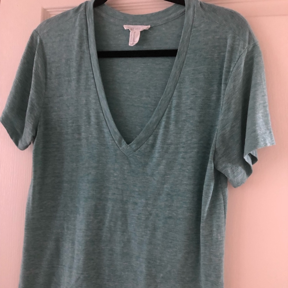 Forever21 Green V-neck (M)
